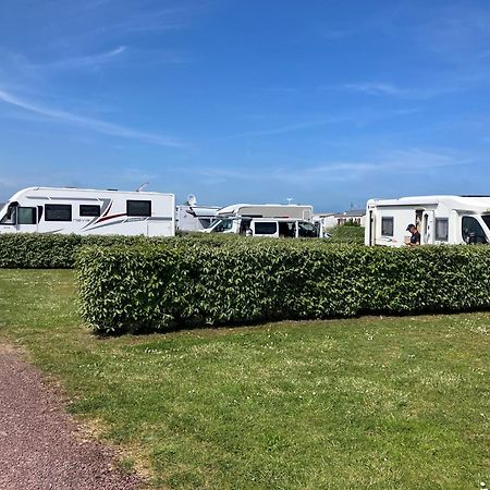 Camping La Sinope Quinéville Kültér fotó